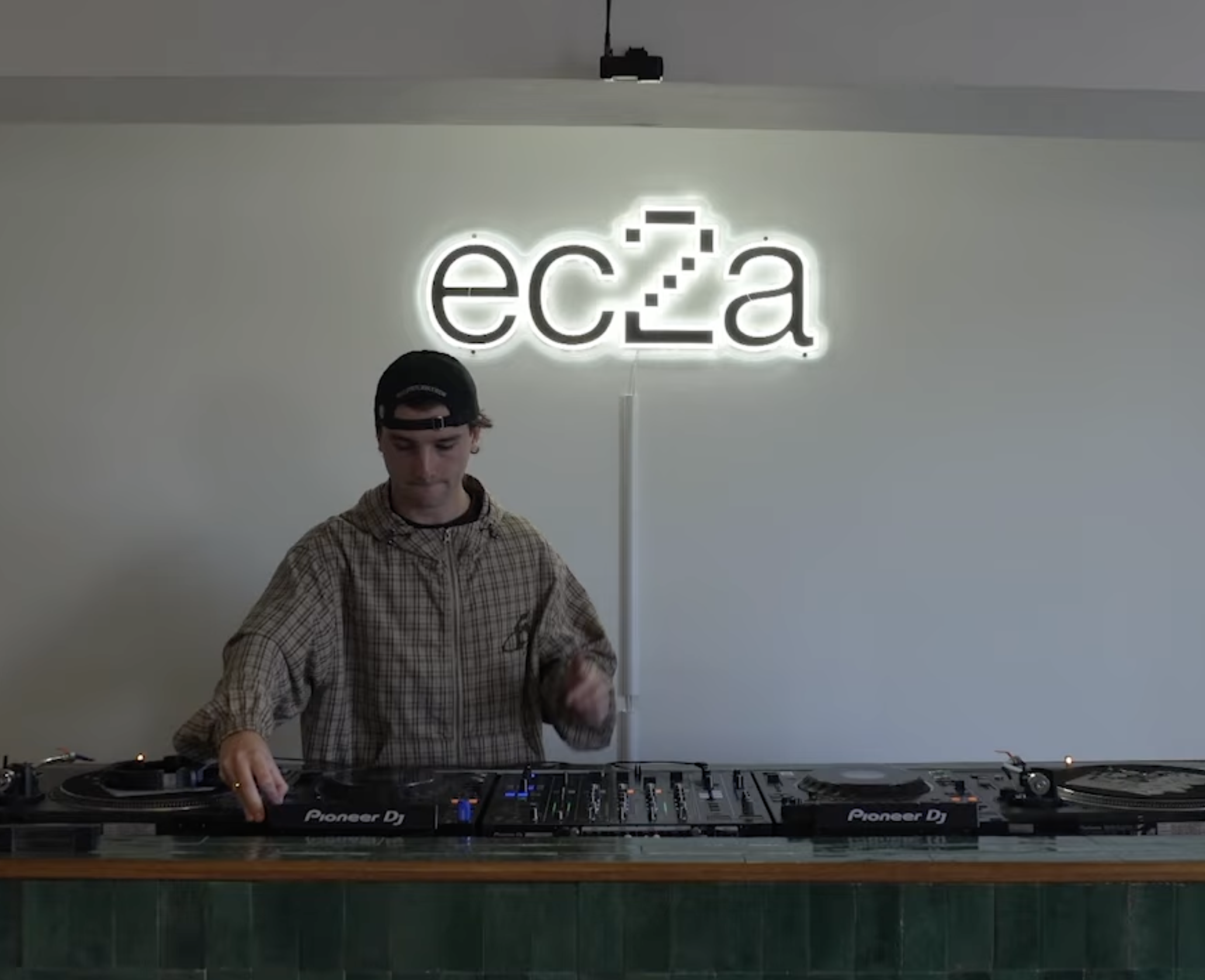 N4TEE (100% PRODUCTION MIX)